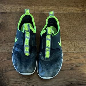 Youth ombré Nike flex runner size 13